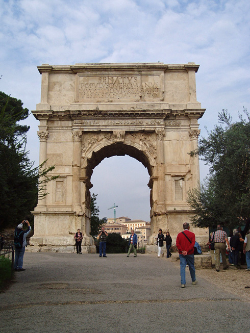 15. Рим. Еще одна триумфальная арка.